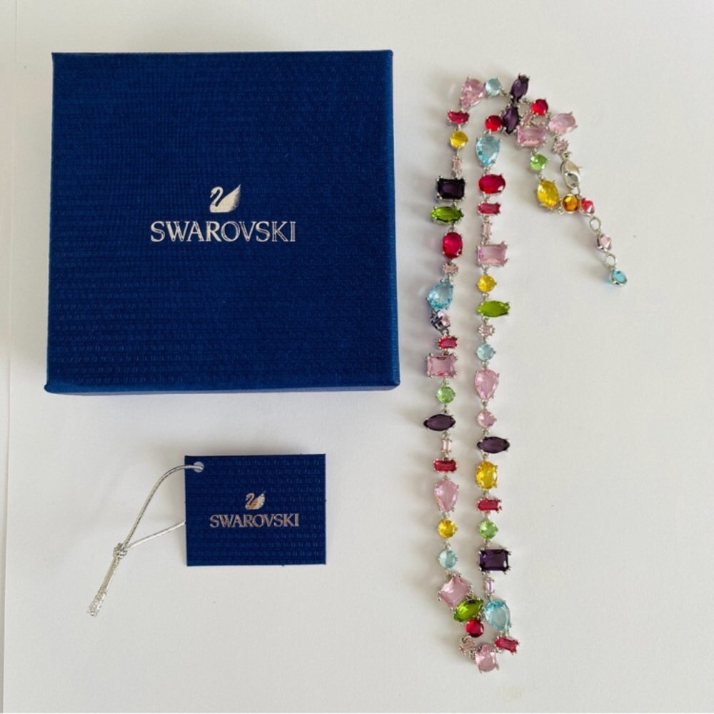 New in Box $520 Swarovski Gema Rainbow Crystals Rhodium Plated Necklace